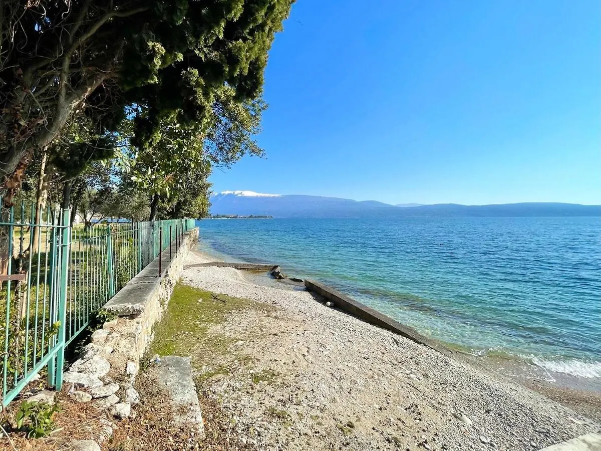 Apartamento D1Mora Lagoblu - Private Beach And Lake View Toscolano Maderno Itália