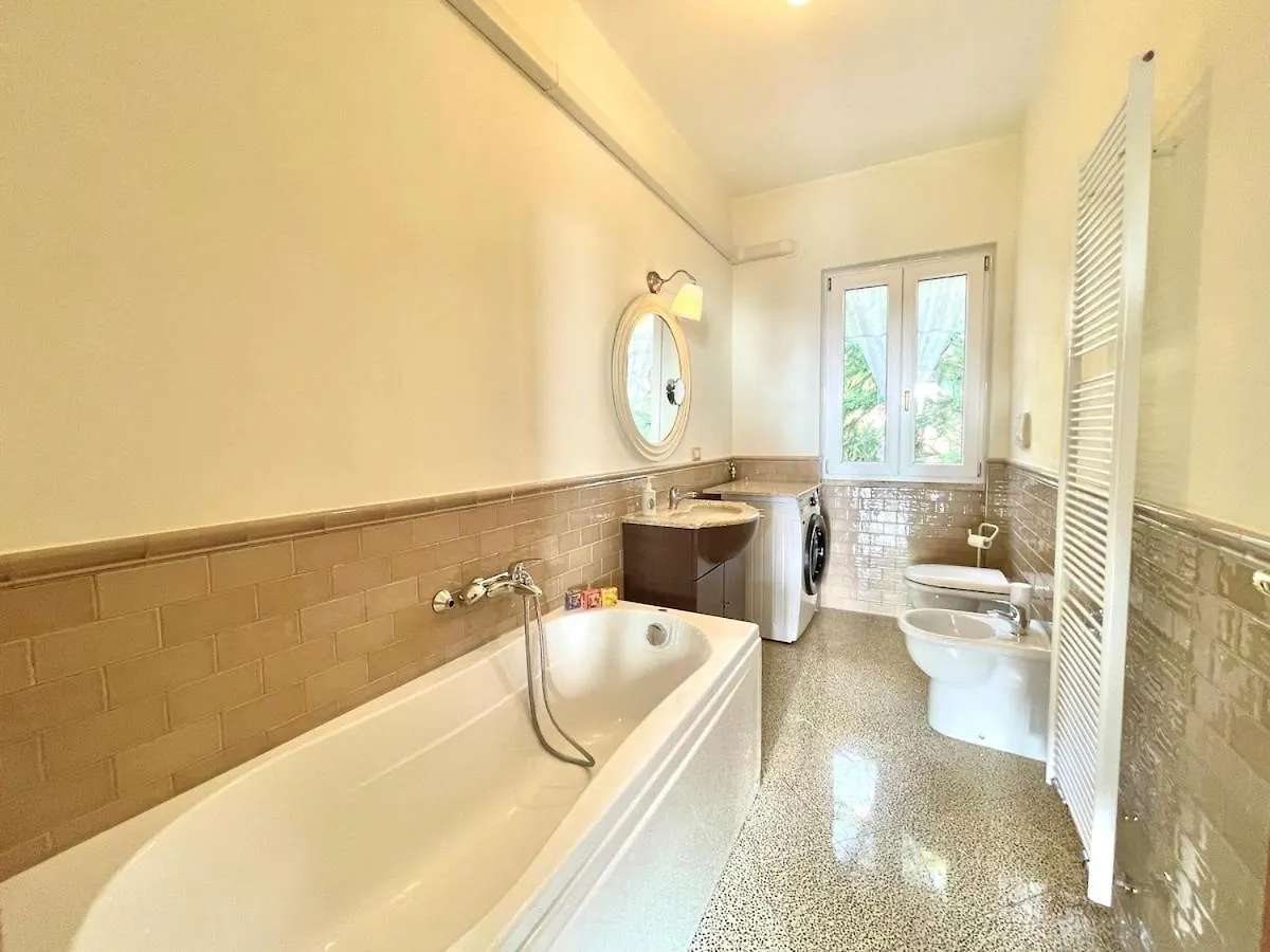 D1Mora Lagoblu - Private Beach And Lake View توسكولانو ماديرنو