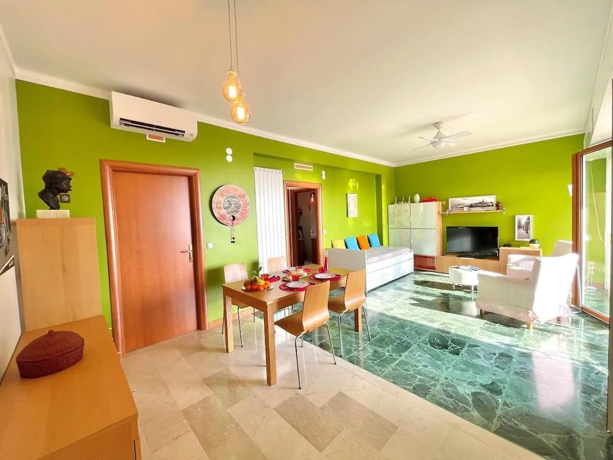 D1Mora Lagoblu - Private Beach And Lake View توسكولانو ماديرنو 0*,  إيطاليا